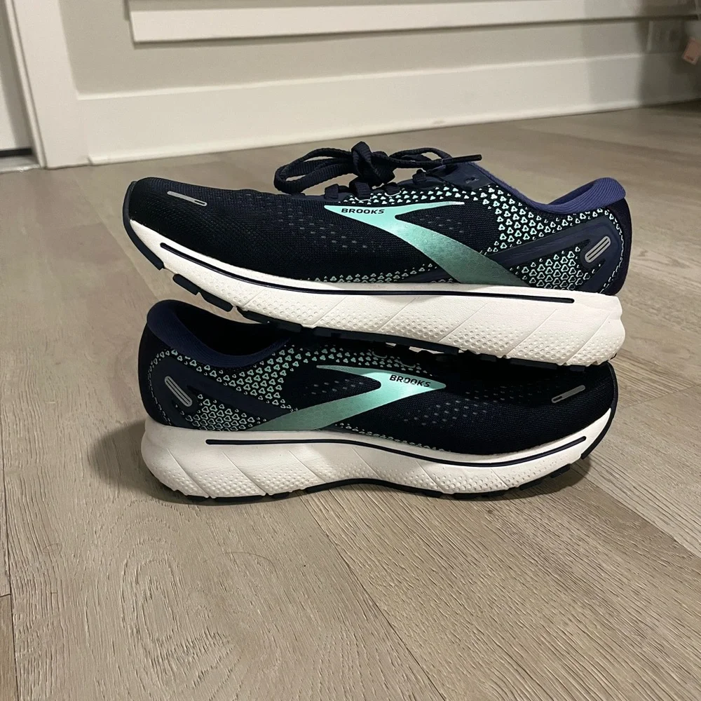 Women's Brooks Ghost 14 - Navy Blue Size 8.5 Wide - Picture 2 of 6